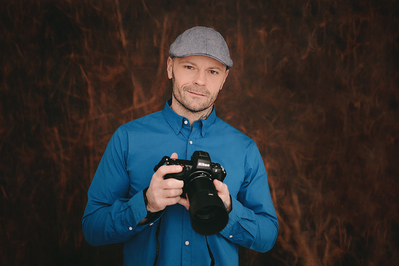 Voditelj tečaja fotografije Aleksandar Vrtarić.